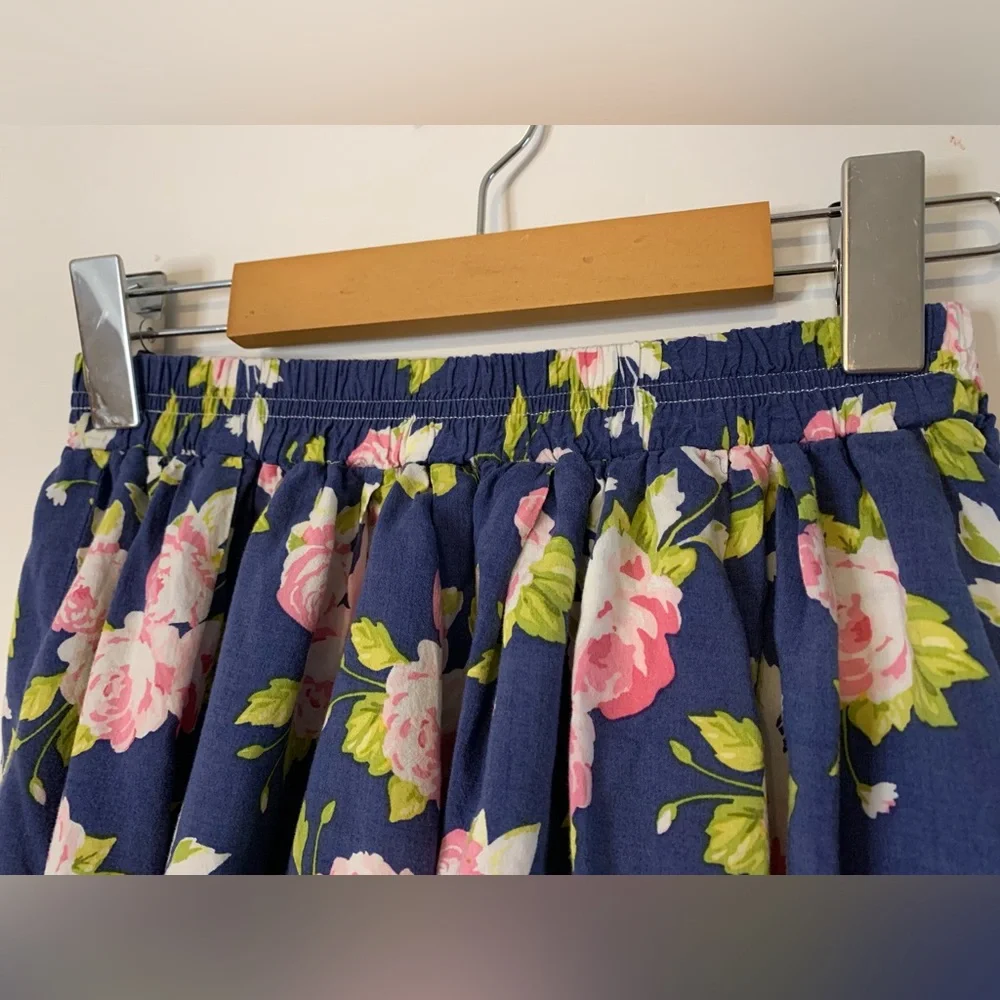 Summer skirt - Picture 3 of 9